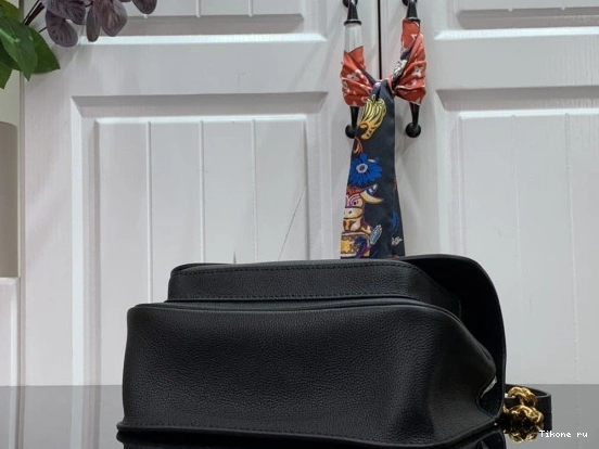 Cheap LOUIS PM VUITTON CHAIN LOCKME 0719